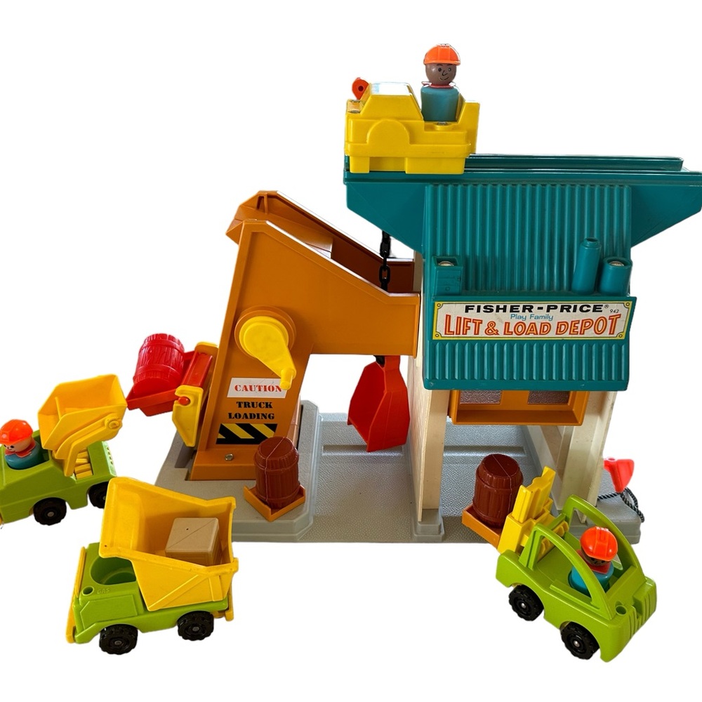 Vintage 1979 Fisher Price Lift and Load Depot